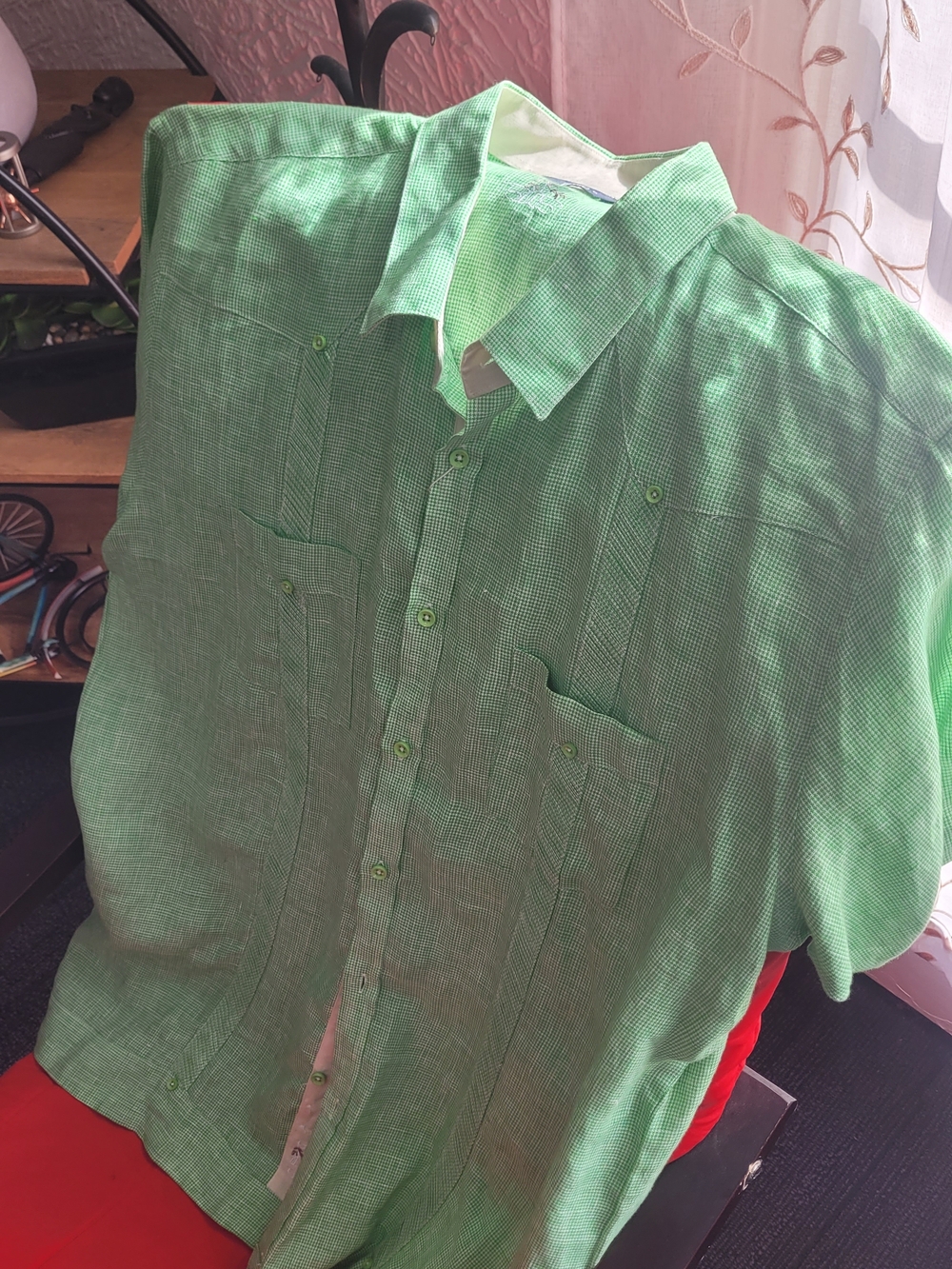 Lightweight Green Casual Button-Down Shirt - Men's